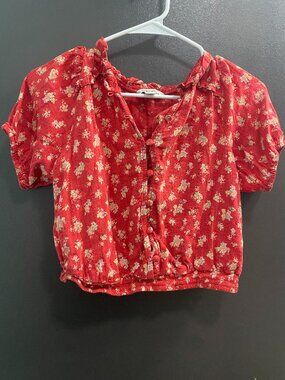 American Eagle Red Floral Puff Sleeve Smocked Crop Top Small